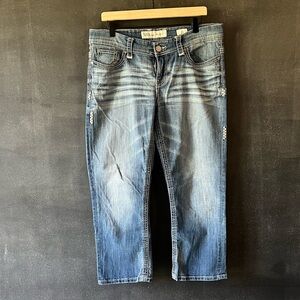 BKE Buckle Payton Size 32 Crop Jean